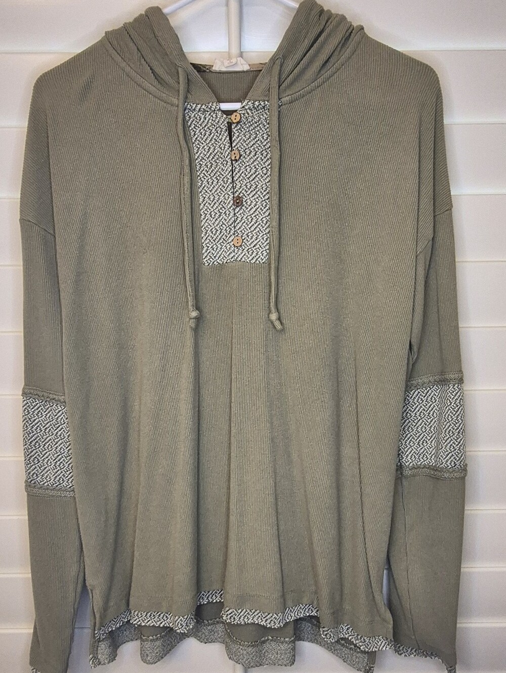 Hem & Thread Olive Green Hooded Button Henley Top Sz Large Long Sleeve